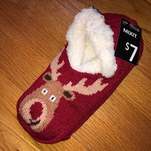 💜3 FOR $10💜 Fuzzy Holiday Slippers